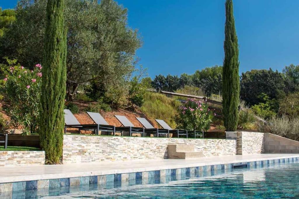La Bastide - Le Grenache - Le Syrah Au Domaine Chateau Henri Bonnaud Le Tholonet ภายนอก รูปภาพ